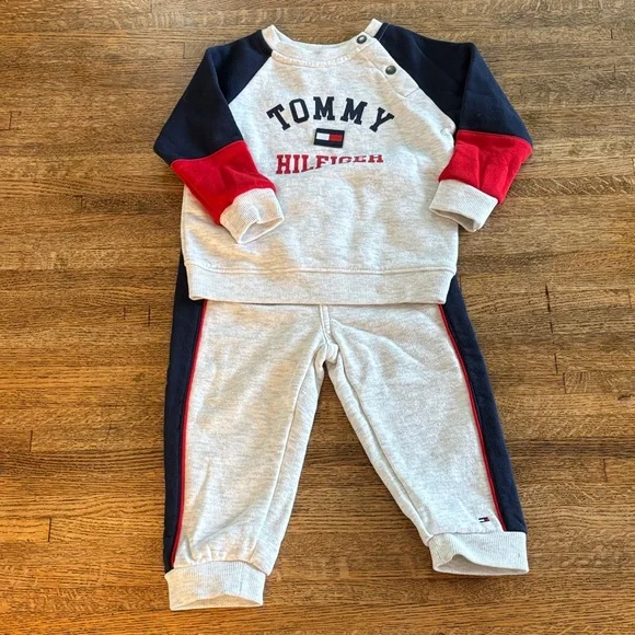 Tommy Hilfiger Size 18M Red and Navy Jogger Set & 18M Nike Jacket - Picture 5 of 10